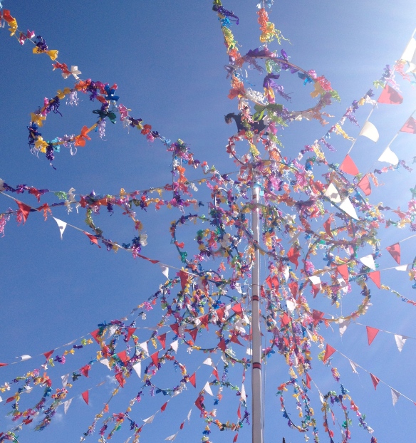 Padstow, May Day, Maypole